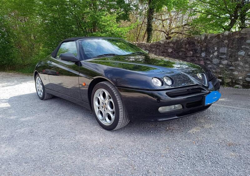 Alfa Romeo spider  