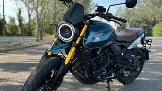 Moto Morini SEIEMMEZZO SCR (2022 - 25) usata