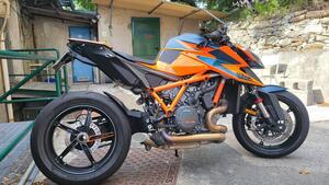 KTM 1290 Super Duke R (2021) 