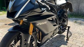 Yamaha YZF R6 (2017 - 20) usata