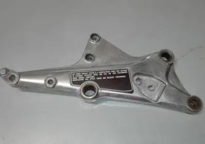 SUPPORTO PEDANA DESTRA HONDA CBX 1000 - Annuncio 9803262