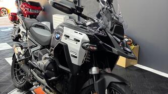 Bmw R 1300 GS Triple Black (2023 - 25) usata