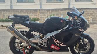 Aprilia RSV 1000 (2002) usata