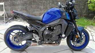 Yamaha MT-09 (2021 - 23) usata