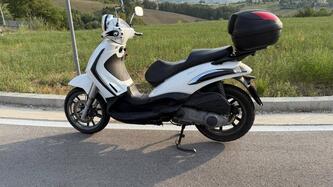 Piaggio Beverly Tourer 250