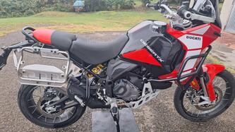 Ducati DesertX Discovery (2025) usata