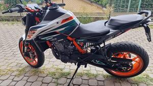 KTM 890 Duke R (2020) 