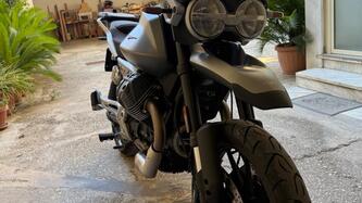 Moto Guzzi V85 Strada (2024 - 25)