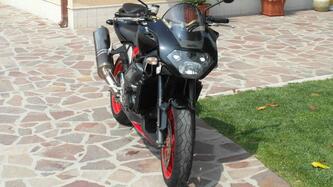 Aprilia Tuono 1000 R (2004 - 05) usata