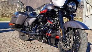 Harley-Davidson 117 Street Glide (2018 - 20) - FLHXSE 