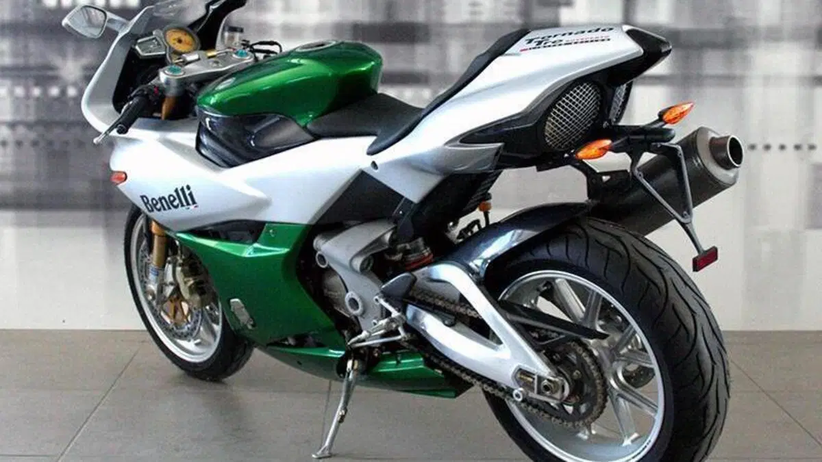 Benelli Tornado 900 Tre (2003 - 06)  (2)