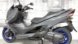 Suzuki Burgman 400 (2022 - 24)  (2)