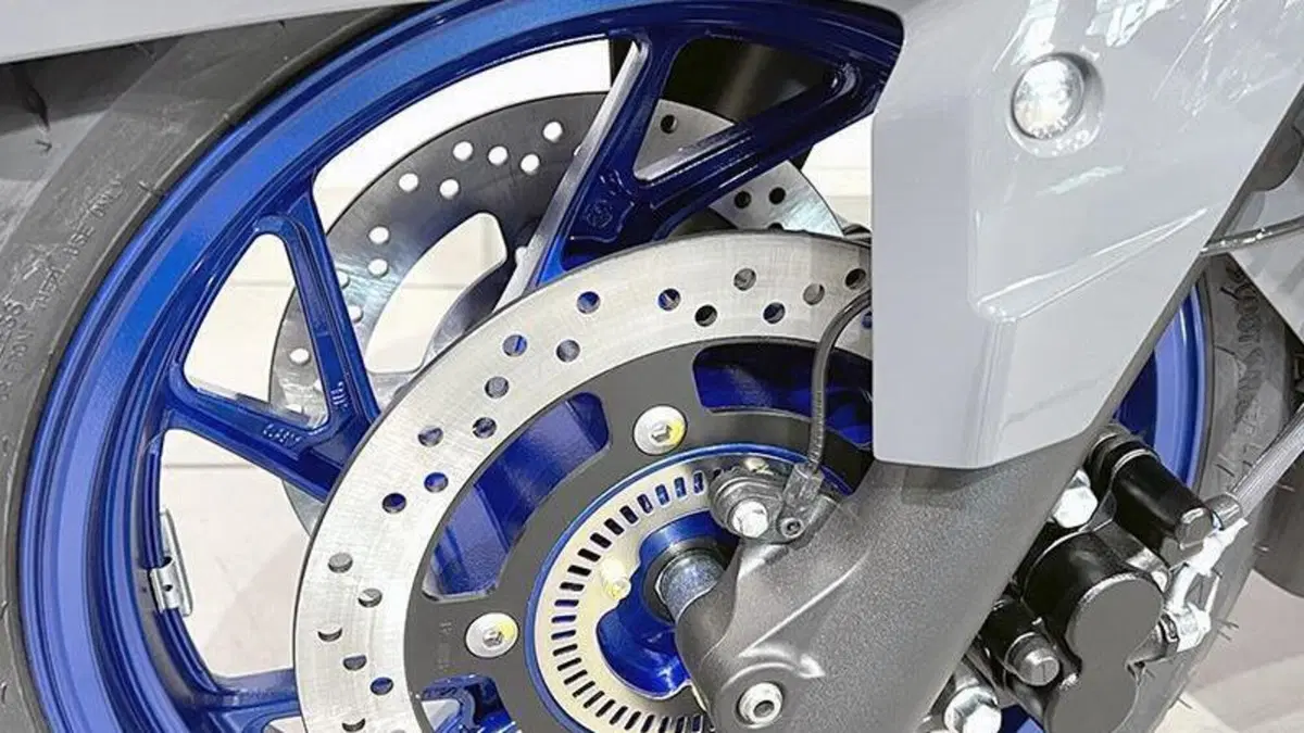 Suzuki Burgman 400 (2022 - 24)  (4)