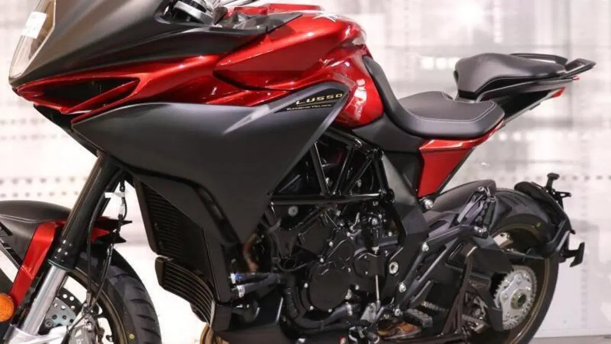 MV Agusta Turismo Veloce 800 Lusso (2021 - 22)  (4)