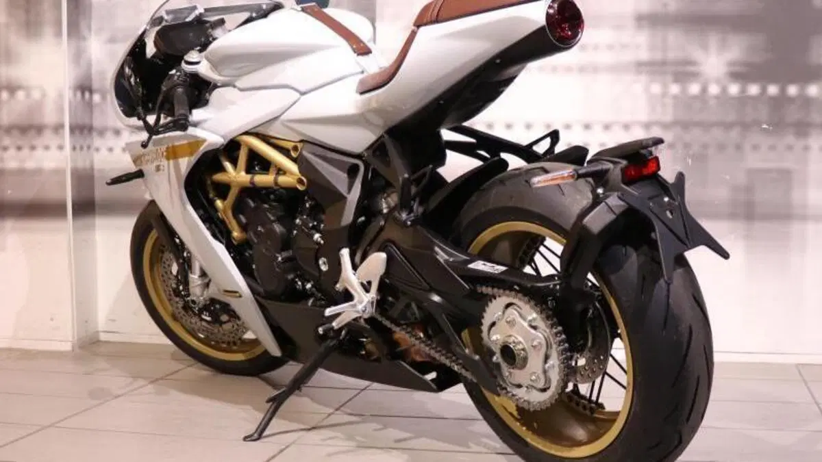 MV Agusta Superveloce 800 S (2021 - 25)  (4)