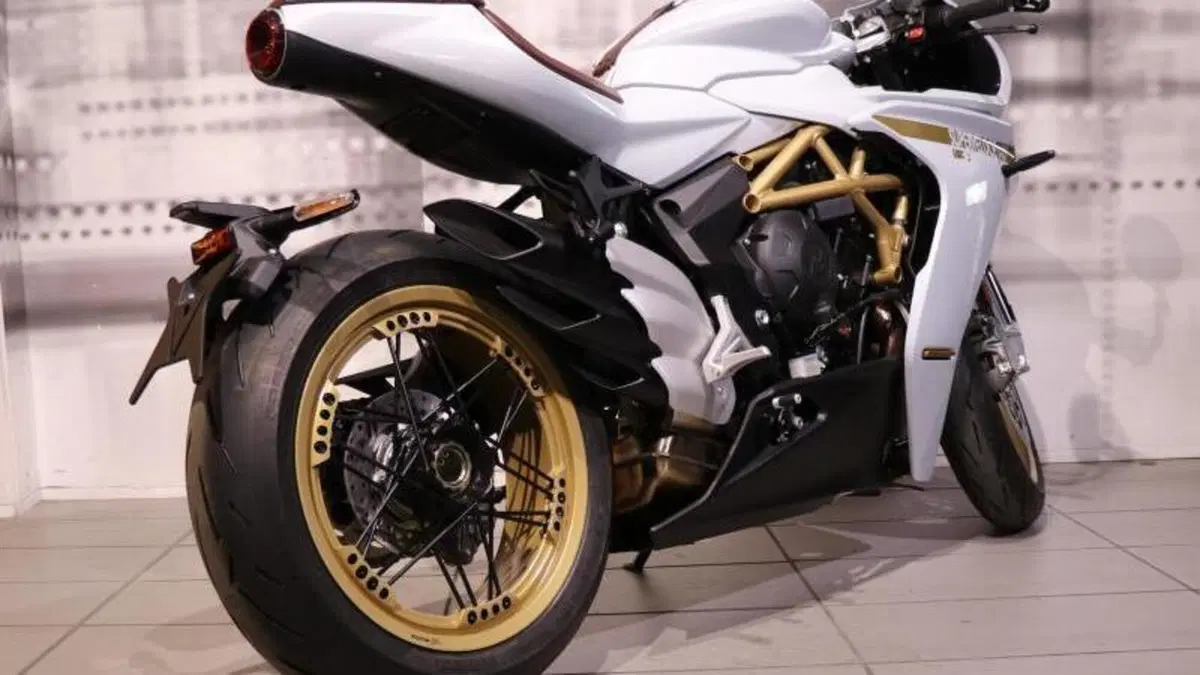 MV Agusta Superveloce 800 S (2021 - 25)  (5)