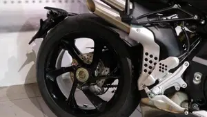 MV Agusta Brutale 1000 RS (2022 - 26)  (4)