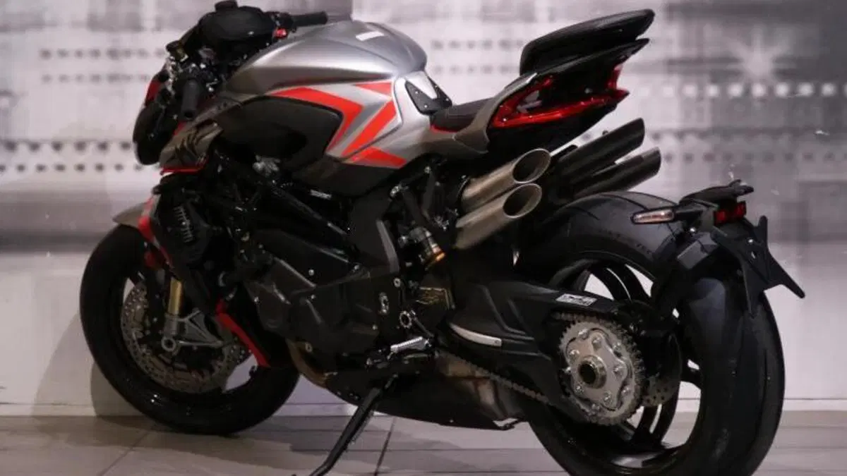 MV Agusta Brutale 1000 RR (2021 - 25)  (2)