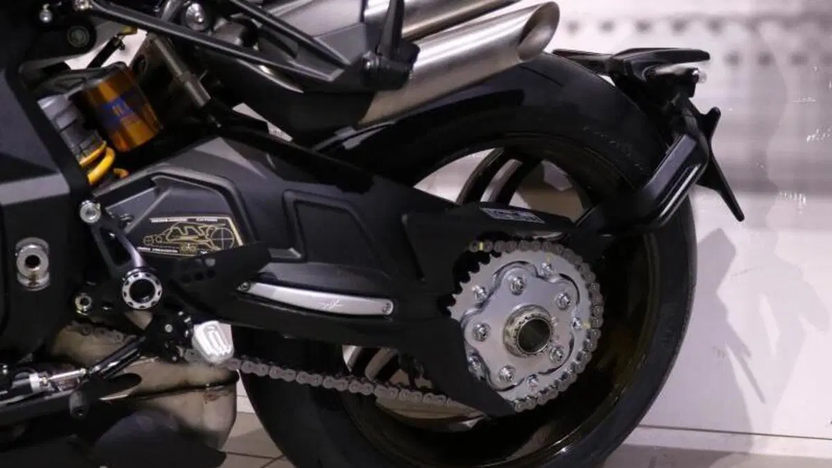 MV Agusta Brutale 1000 RR (2021 - 25)  (5)
