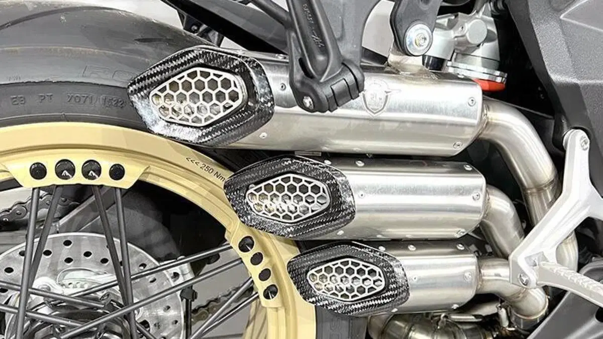MV Agusta Superveloce 800 S (2021 - 25)  (3)