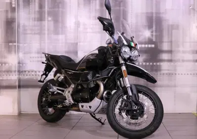 Moto Guzzi V85 TT Guardia d'Onore (2022 - 23) - Annuncio 9445328