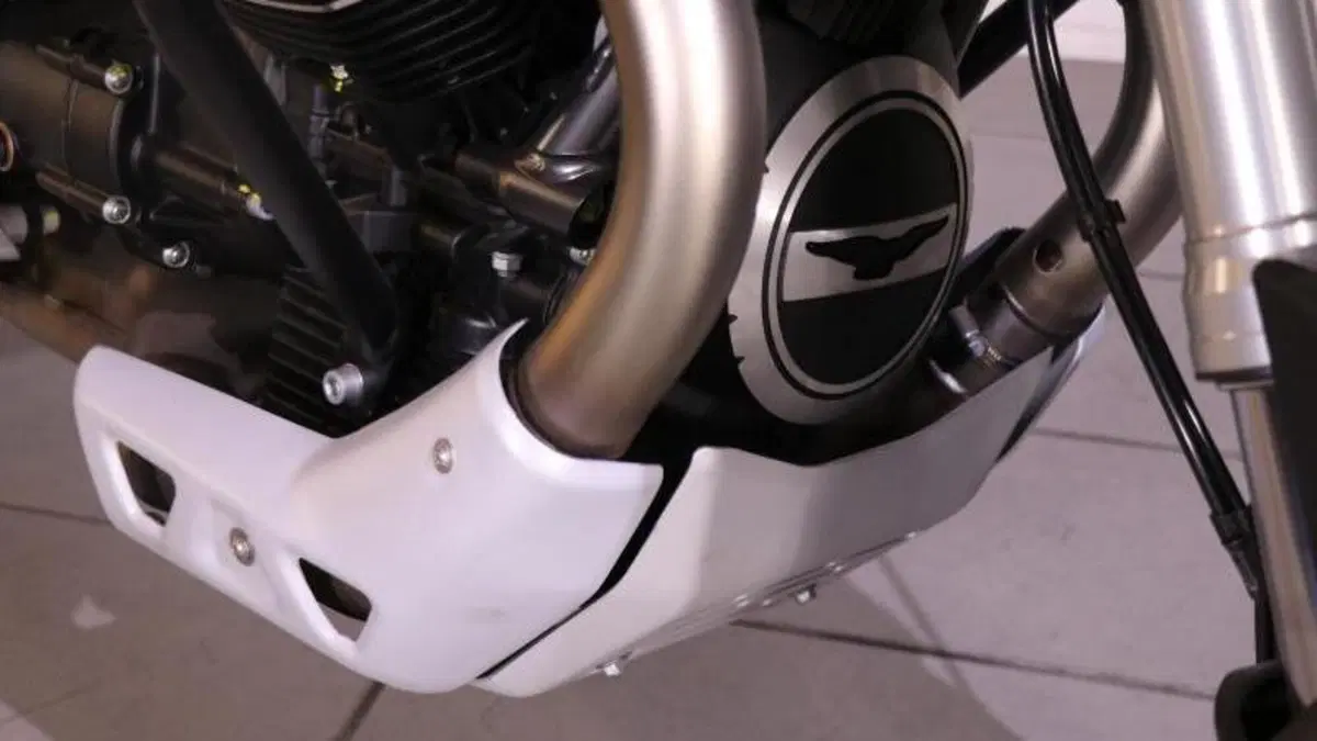 Moto Guzzi V85 TT Guardia d'Onore (2022 - 23)  (5)
