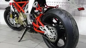 Bimota DB6 Delirio E (2006 - 15)  (4)