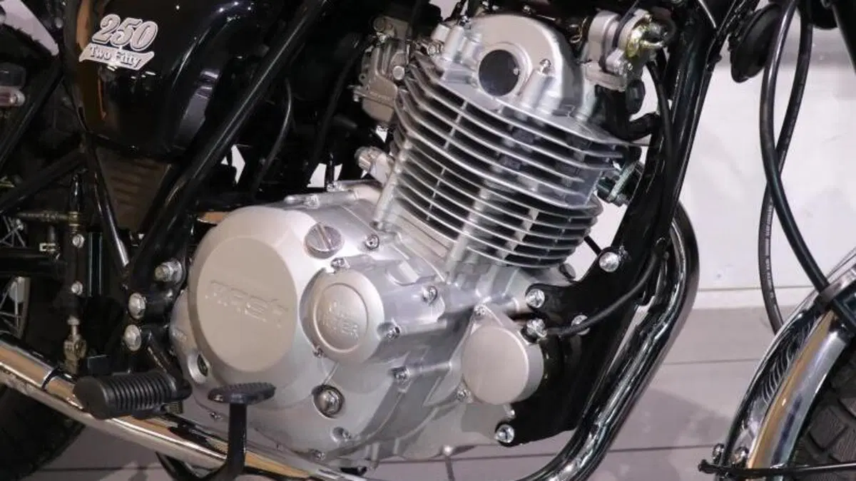Mash Italia Two Fifty 250 (2017 - 20)  (3)