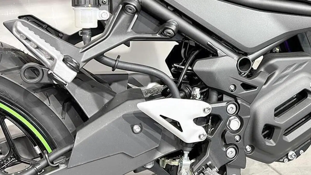 Kawasaki Z e-1 (2024 - 26)  (4)