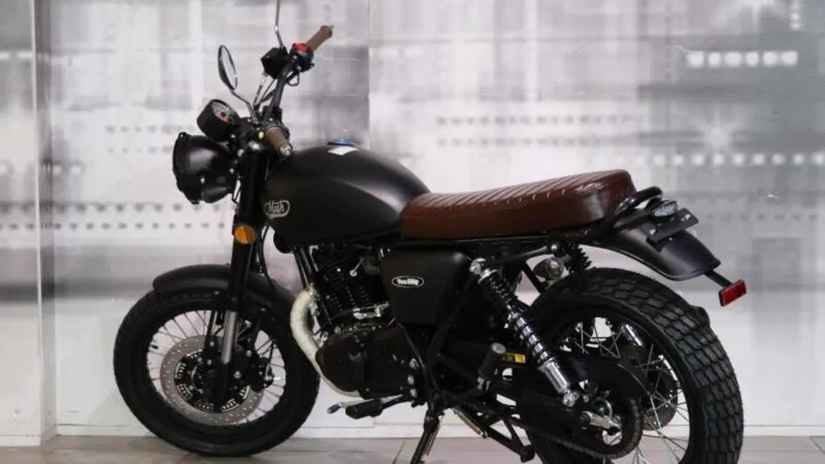 Mash Italia Two Fifty 250 (2021 - 25)  (2)