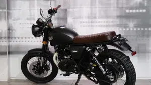 Mash Italia Two Fifty 250 (2021 - 25)  (2)