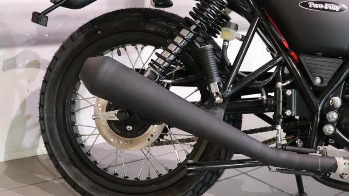 Mash Italia Two Fifty 250 (2021 - 25)  (4)