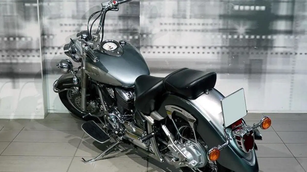 Yamaha XVS 1100 Drag Star (1999 - 06)  (2)