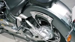 Yamaha XVS 1100 Drag Star (1999 - 06)  (3)