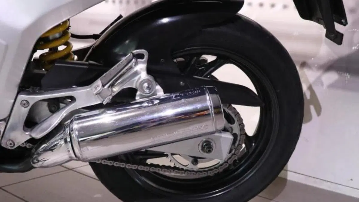 Yamaha TDM 850 (1996 - 01)  (5)