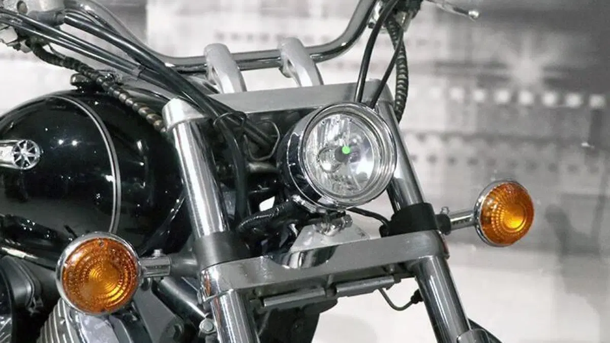 Yamaha XVS 1100 Drag Star (1999 - 06)  (3)