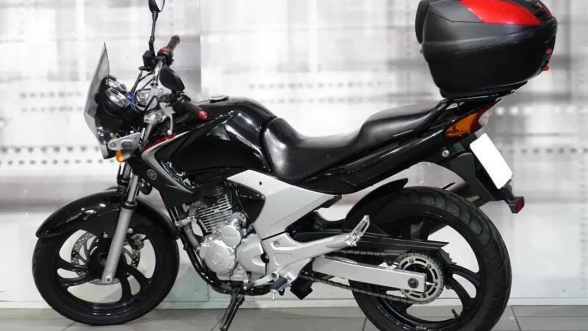 Yamaha YBR 250 (2006 - 13)  (2)