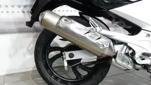 Yamaha YBR 250 (2006 - 13)  (4)