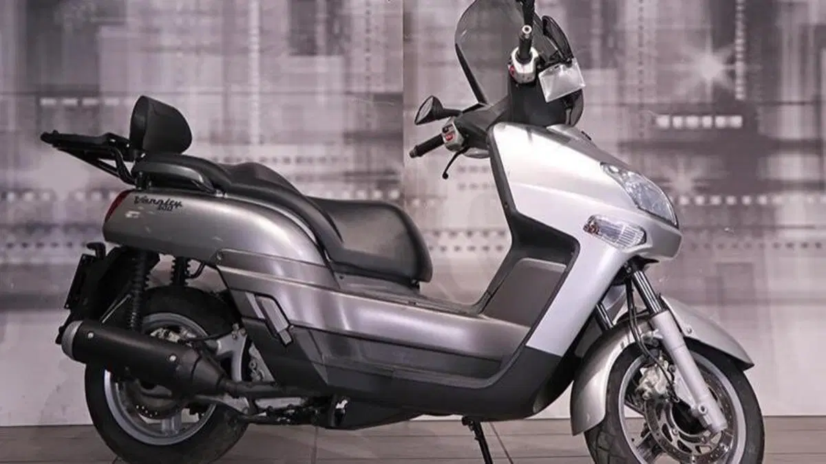 Yamaha XC 300 Versity 