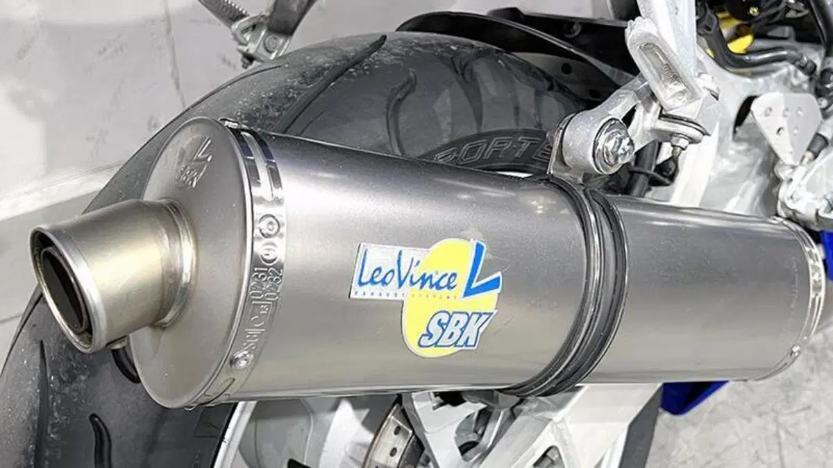 Yamaha YZF R6 (1999 - 00)  (3)