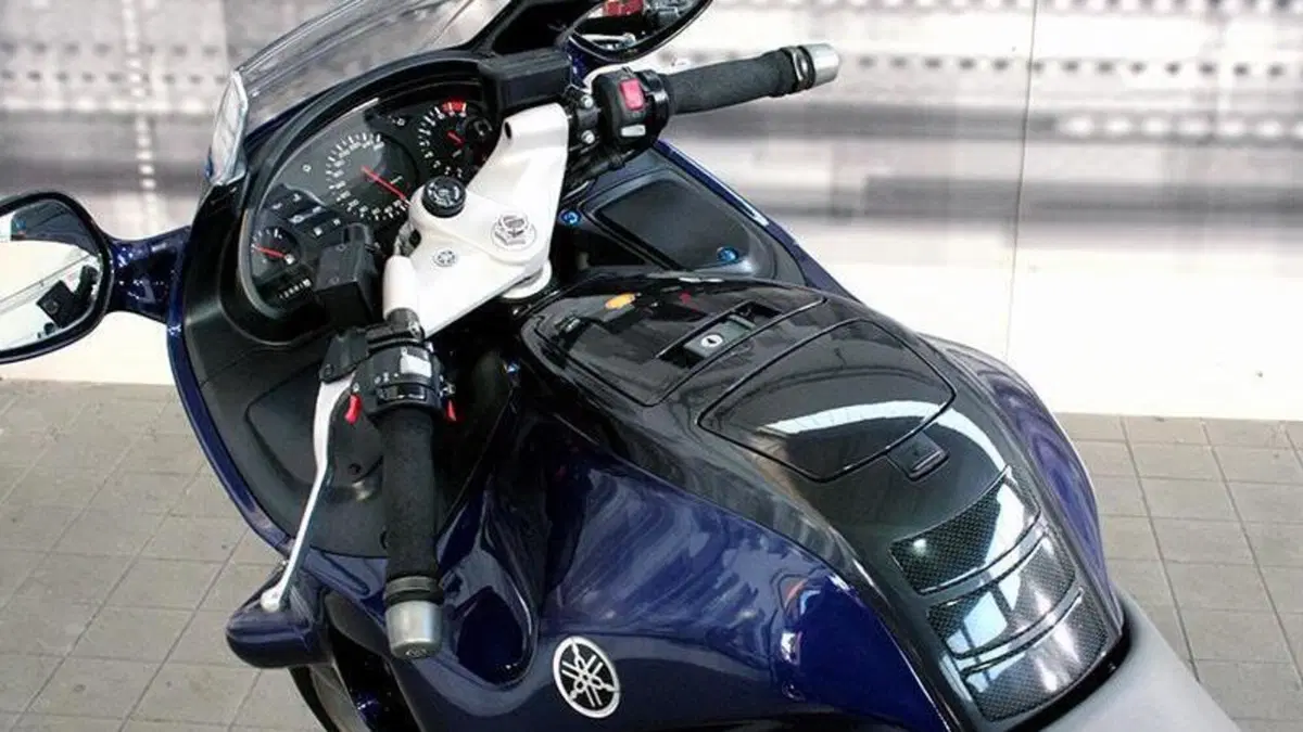 Yamaha GTS 1000 (1993 - 96)  (4)