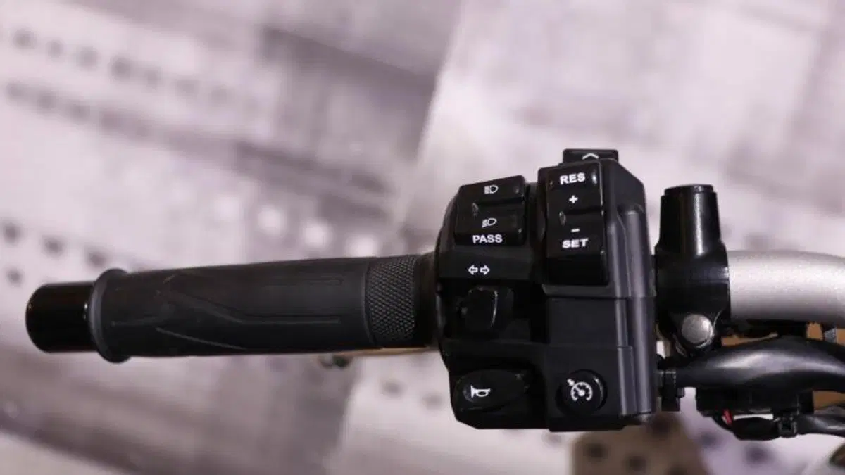 Yamaha Niken 850 (2018 - 20)  (4)