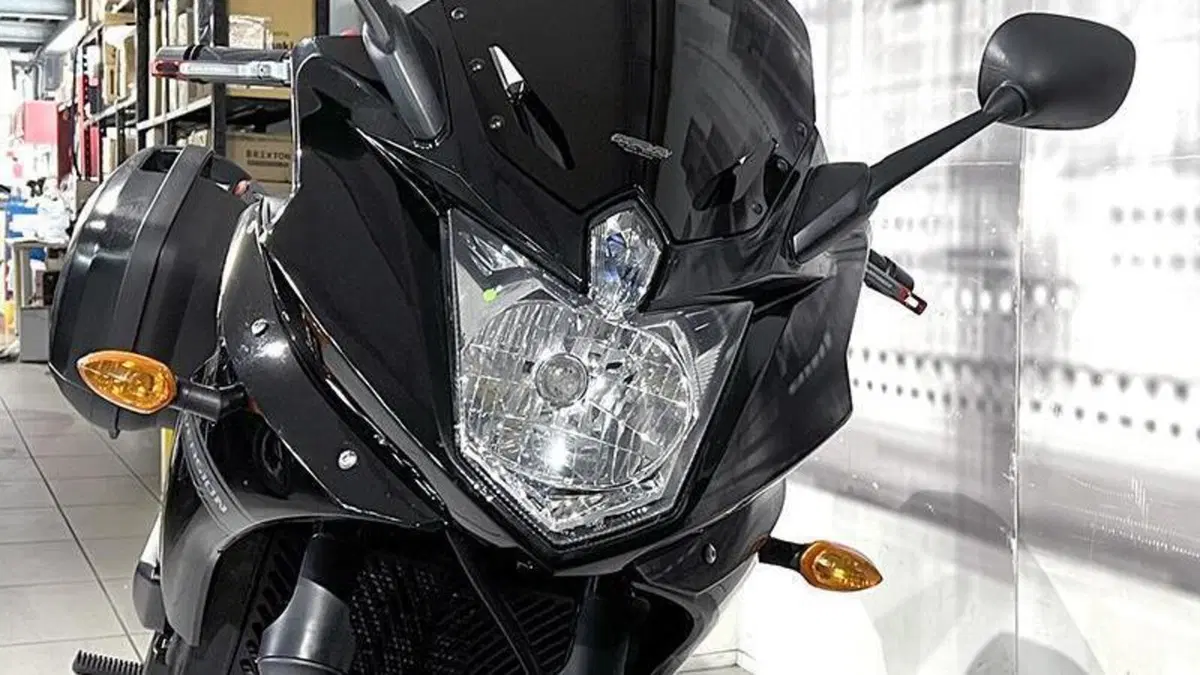 Yamaha XJ6 Diversion (2009 - 15)  (3)