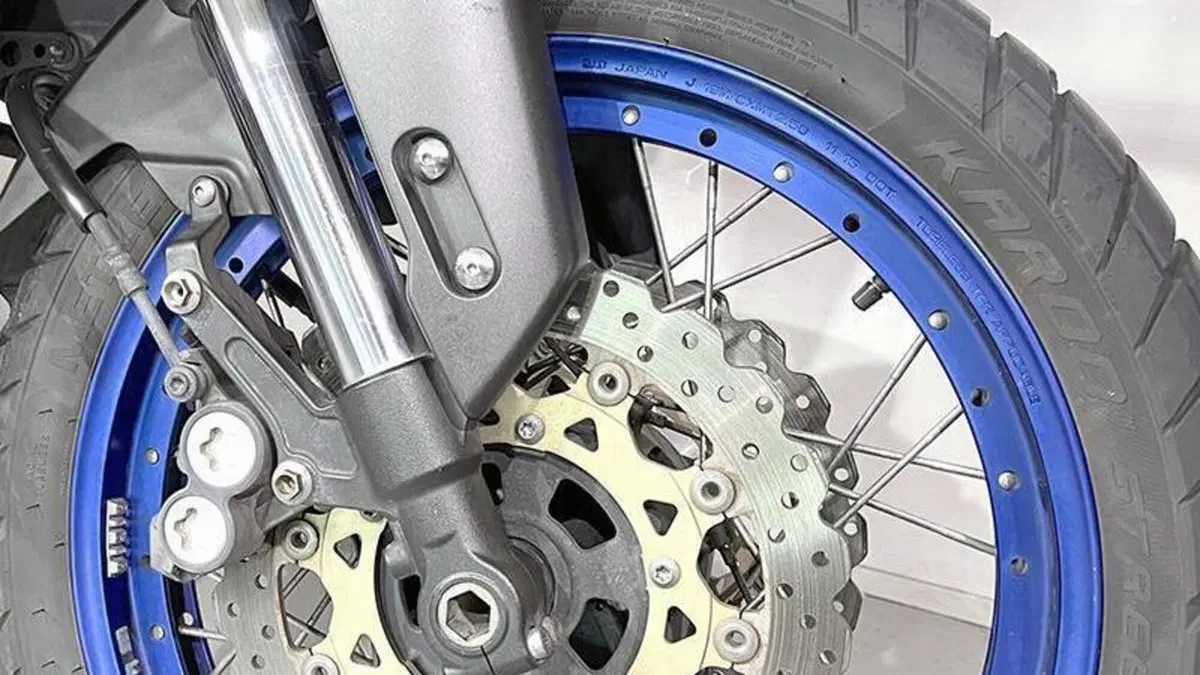 Yamaha XT1200ZE Super Ténéré (2015 - 16)  (5)