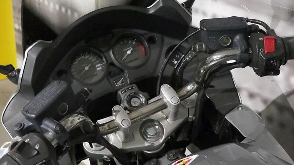 Honda CBF 1000  (5)