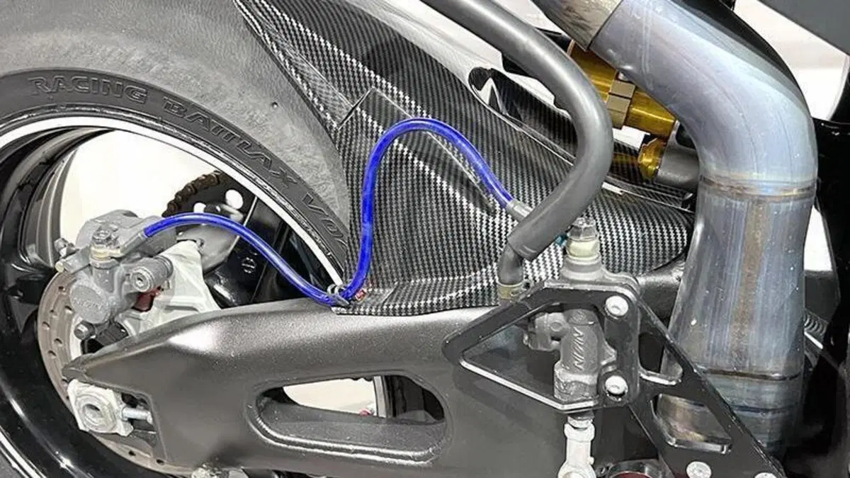 Honda CBR 1000 RR Fireblade (2006 - 07)  (5)