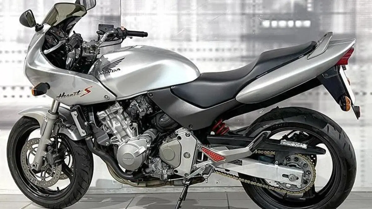Honda Hornet 600 S (1999 - 01)  (2)