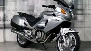 Honda Deauville 650 (2002 - 05) 