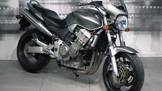 Honda Hornet 900 usata