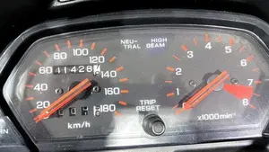 Honda NX 650 Dominator (1991 - 95)  (4)